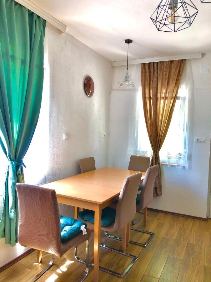 Guesthouse D&D Licko Petrovo Selo المظهر الخارجي الصورة